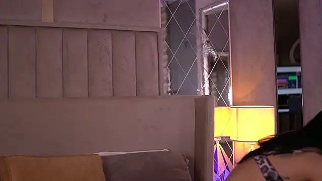 FrancescaDante online show from October 16, 2025, 6:14 am