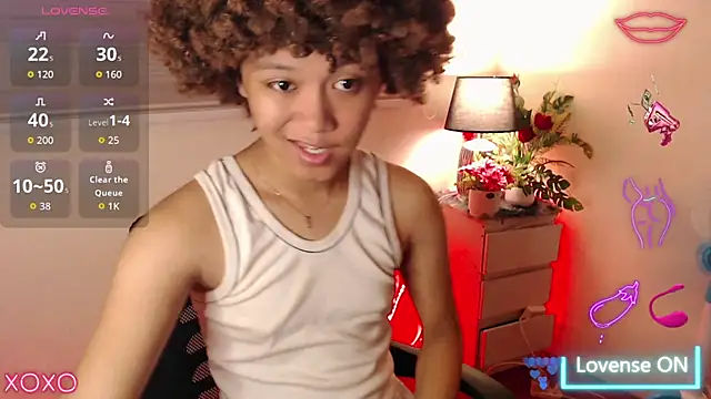 Snapshot of 9INCHESHARDCOCK chatting on November 15, 2025, 7:32 pm 9INCHESHARDCOCK online show from November 15, 2025, 7:32 pm