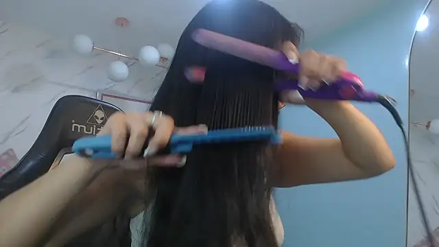 victoria hernandez t  online show from April 21, 2026, 12:55 pm