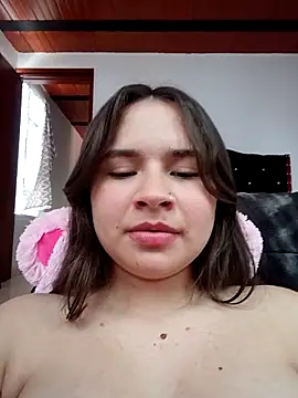 Isa Acosta online show from April 18, 2026, 7:58 pm