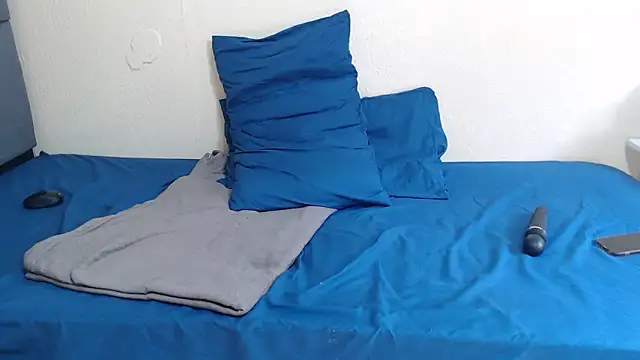 Snapshot of AfricanPopi chatting on November 23, 2025, 6:02 am AfricanPopi online show from November 23, 2025, 6:02 am