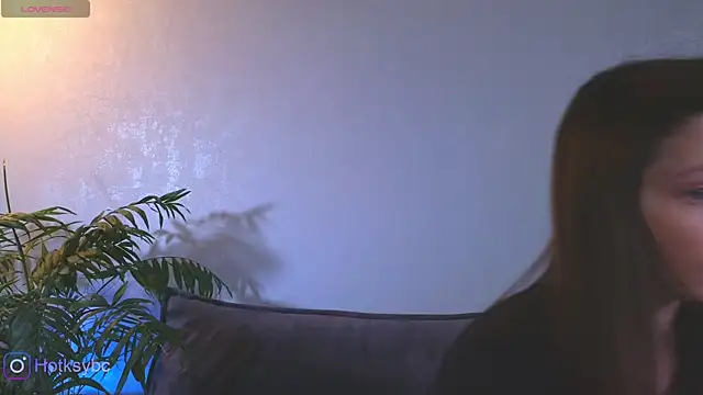 Hot ksy online show from November 9, 2025, 11:52 am