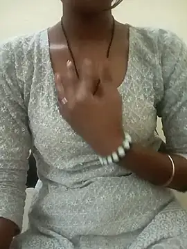 Alia-00 online show from November 7, 2025, 4:23 am