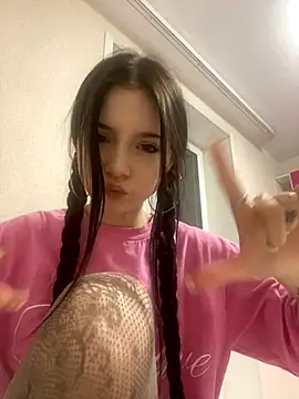 Angel  Rosse online show from November 6, 2025, 3:57 pm