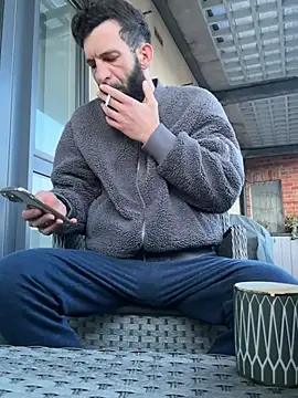 Michel huge online show from April 12, 2026, 5:45 am