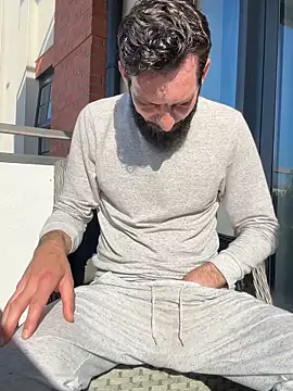 Michel huge online show from April 20, 2026, 4:10 pm