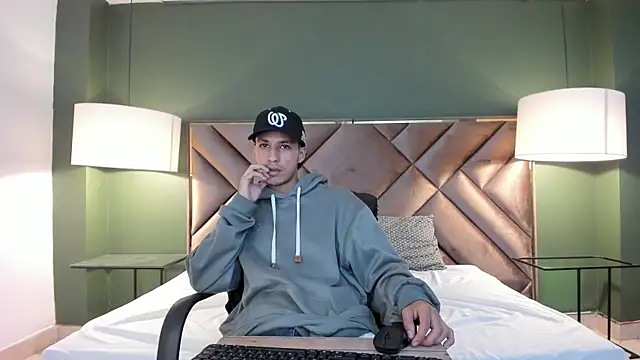 Marcus Jeron online show from October 22, 2025, 9:47 pm