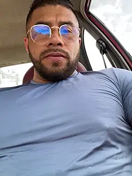 AntonyDAngelo25 online show from September 10, 2025, 7:58 pm