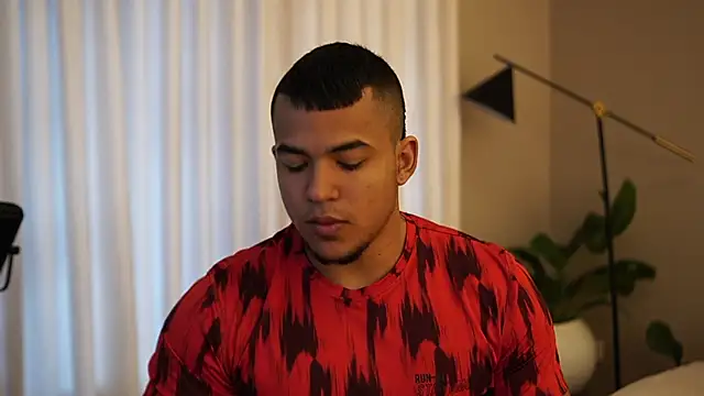 Thiago Valente online show from September 30, 2025, 2:33 pm