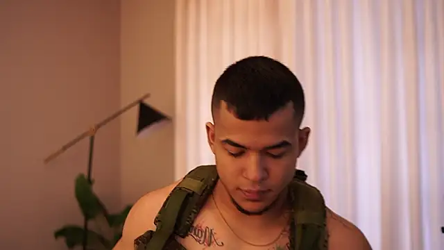 Thiago Valente online show from October 2, 2025, 12:45 pm