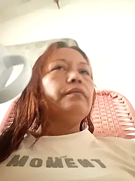 marinita13 online show from April 21, 2026, 2:01 pm