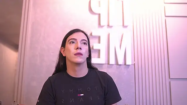 Snapshot of Ariaa_Isabell chatting on June 22, 2026, 6:38 pm Ariaa Isabell online show from June 22, 2026, 6:38 pm