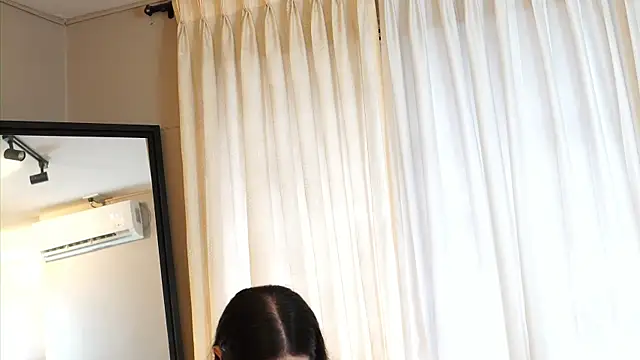 Snapshot of Ariaa_Isabell chatting on June 25, 2026, 6:56 pm Ariaa Isabell online show from June 25, 2026, 6:56 pm