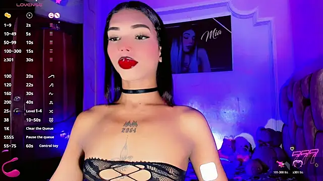 Snapshot of LADY-HOT-SEXY- chatting on June 17, 2026, 9:27 pm LADY-HOT-SEXY- online show from June 17, 2026, 9:27 pm