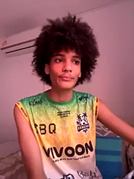 Max Rain online show from December 3, 2025, 12:14 pm