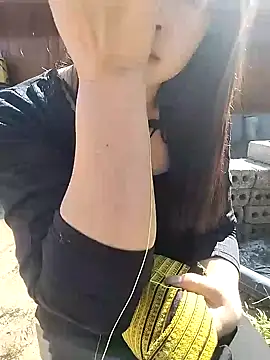 Tiyir597 online show from November 25, 2025, 3:28 am