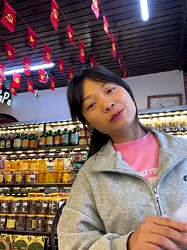 Phayphay77 online show from September 18, 2025, 12:34 am