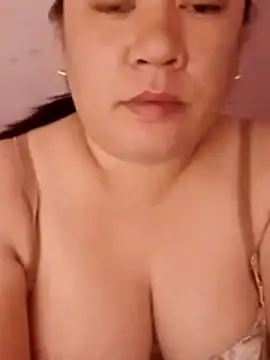 BIGBOOBSFILIPINA online show from April 22, 2026, 8:06 am