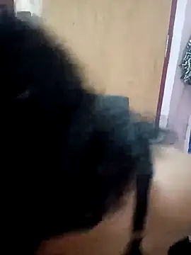 Jessi 25 online show from April 24, 2026, 9:56 am