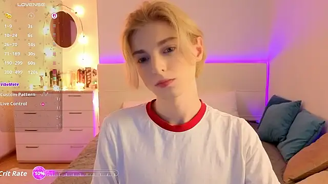 fiachand online show from March 8, 2026, 4:33 pm