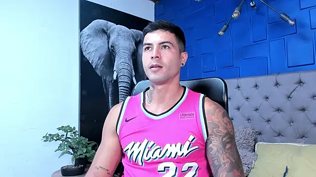 andres-clark92 online show from October 25, 2025, 6:02 pm