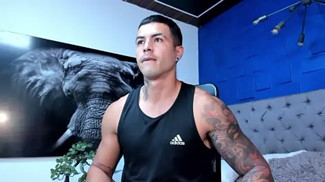 andres-clark92 online show from January 11, 2026, 5:29 pm