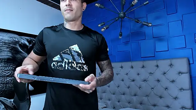 andres-clark92 online show from February 28, 2026, 3:24 pm