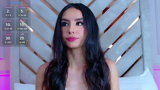 Sarah-Grace online show from November 25, 2025, 1:38 am