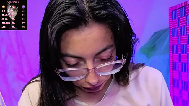 Miranda sexlove  online show from February 24, 2026, 7:01 pm