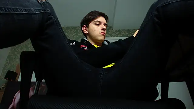 FelixStarkk online show from September 30, 2025, 4:28 am