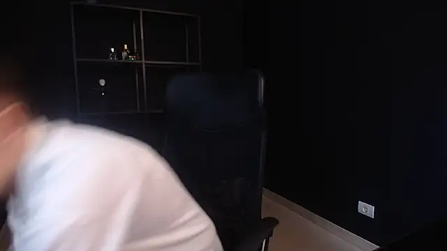 FelixStarkk online show from June 15, 2026, 4:47 am