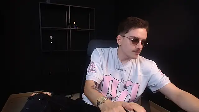 FelixStarkk online show from July 14, 2026, 5:56 am