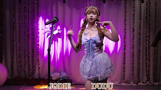 yznt-dudu online show from May 29, 2026, 3:04 am