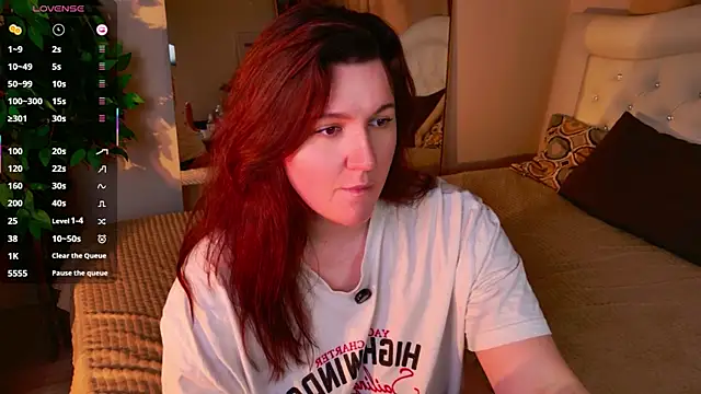 Snapshot of love_me__tonight_ chatting on May 4, 2026, 3:57 am love me tonight online show from May 4, 2026, 3:57 am