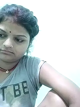 Hot mirchjii online show from September 24, 2025, 11:30 pm