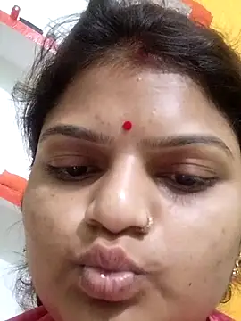 Hot mirchjii online show from September 25, 2025, 11:52 pm