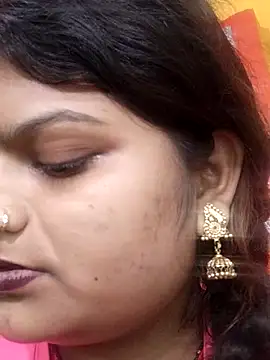 Hot mirchjii online show from October 29, 2025, 6:26 am