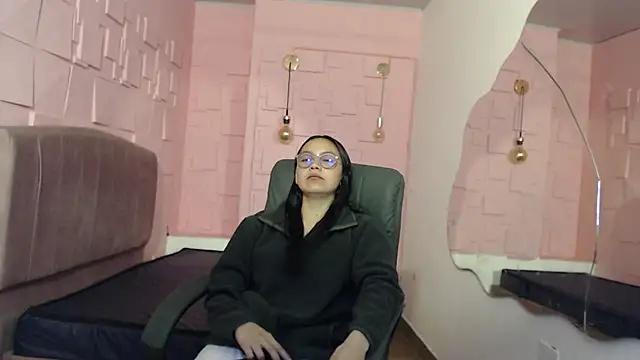 katalina07 1 online show from September 20, 2025, 12:28 pm