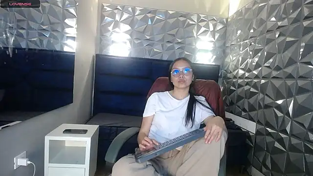 katalina07 1 online show from February 11, 2026, 5:18 pm