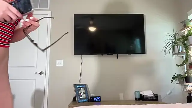 anamira1 online show from April 20, 2026, 5:26 pm