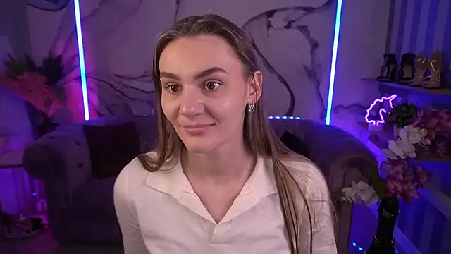 Snapshot of DiamondGoldie chatting on September 26, 2025, 1:37 pm DiamondGoldie online show from September 26, 2025, 1:37 pm