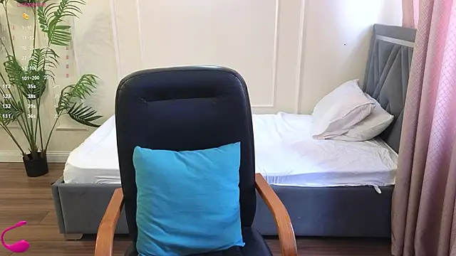 Kuro Ren online show from March 23, 2026, 3:43 am