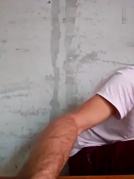 Alex-andru88 online show from October 9, 2025, 10:35 am