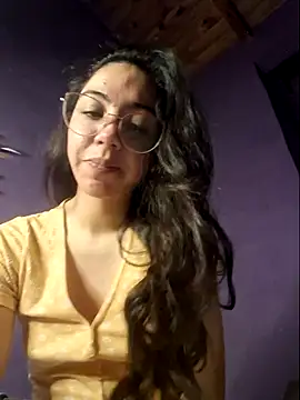 CieloMiel online show from November 5, 2025, 4:34 am