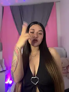 Linda Bellucci online show from July 29, 2026, 3:04 am