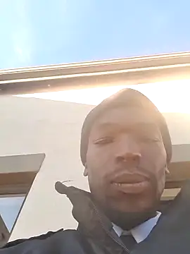 sex-machanic online show from December 3, 2025, 4:31 am