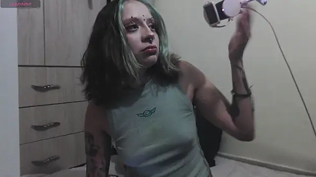 vainilla doll online show from February 4, 2026, 2:50 am