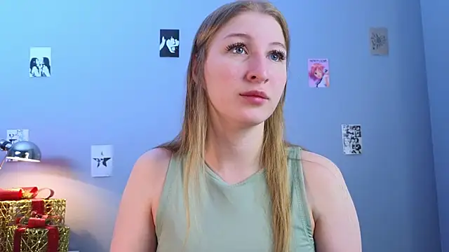 LorettaGladman online show from December 14, 2025, 4:07 am