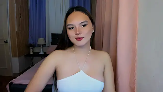 Snapshot of ameliamaureen chatting on May 13, 2026, 4:15 pm ameliamaureen online show from May 13, 2026, 4:15 pm