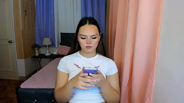 Snapshot of ameliamaureen chatting on May 31, 2026, 4:42 am ameliamaureen online show from May 31, 2026, 4:42 am